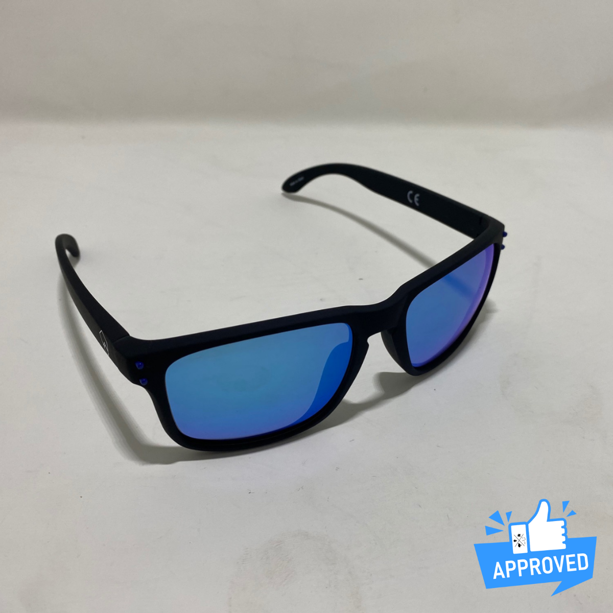 PM Sunglasses Black / Blue with Bag